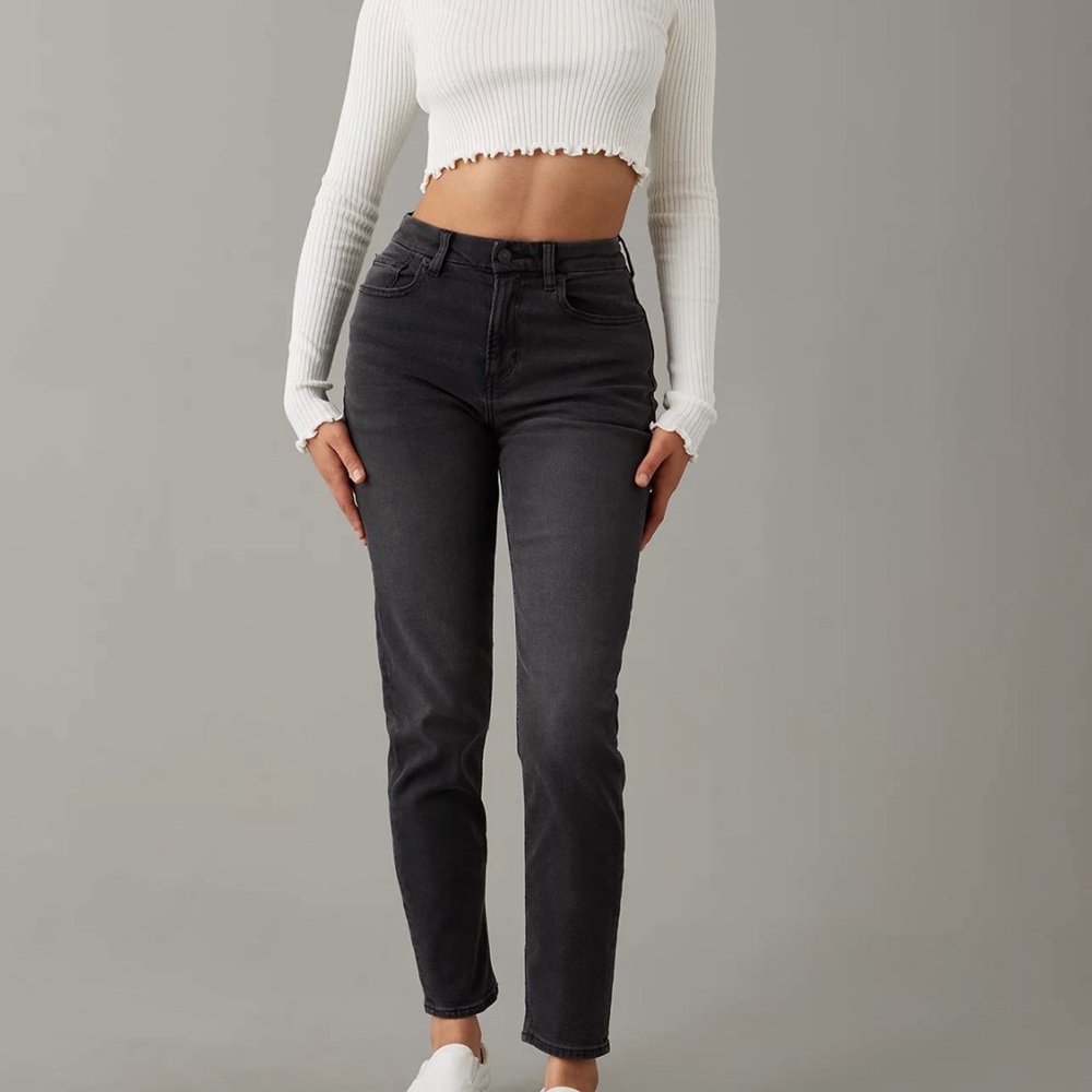 American Eagle outfitters washed black mom jeans size 6